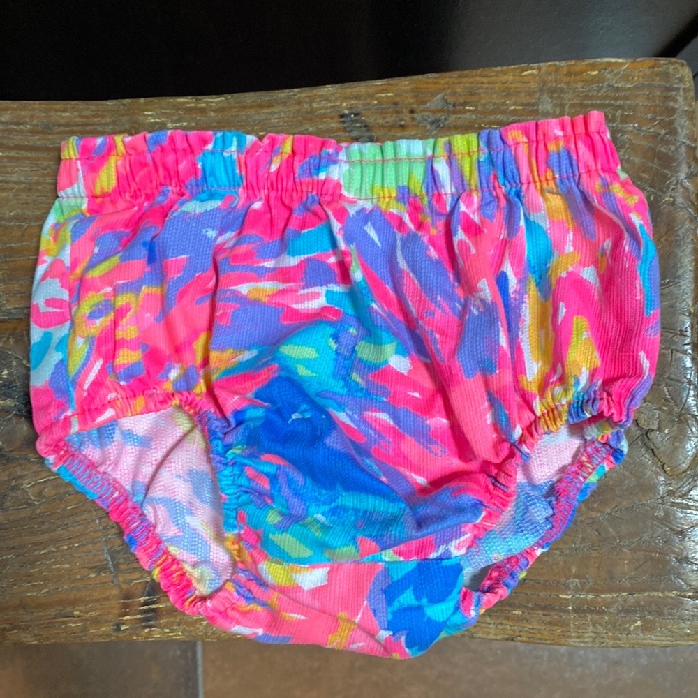 Lilly Pulitzer diaper cover sz 6-12 months PRICE DROP FROM $10 to $7